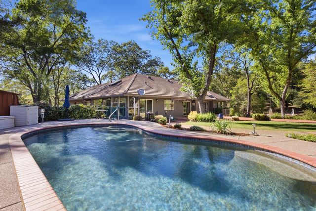 1080 Squirrel Creek Pl, Auburn, CA 95602
