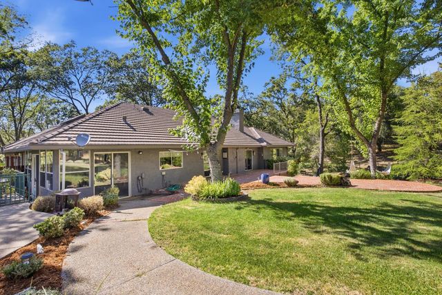 1080 Squirrel Creek Pl, Auburn, CA 95602