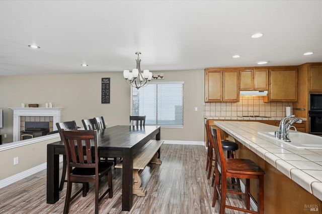 19246 N Shore Ct, Hidden Valley Lake, CA 95467