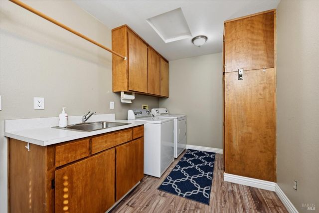 19246 N Shore Ct, Hidden Valley Lake, CA 95467