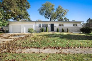 645 Pelican Lane, Florissant, MO 63031