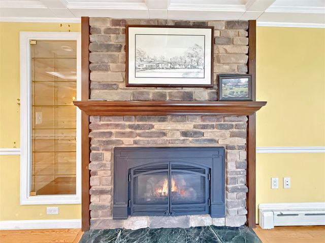 520 SHAWNEE Drive, Erie, PA 16505