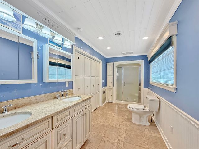 520 SHAWNEE Drive, Erie, PA 16505