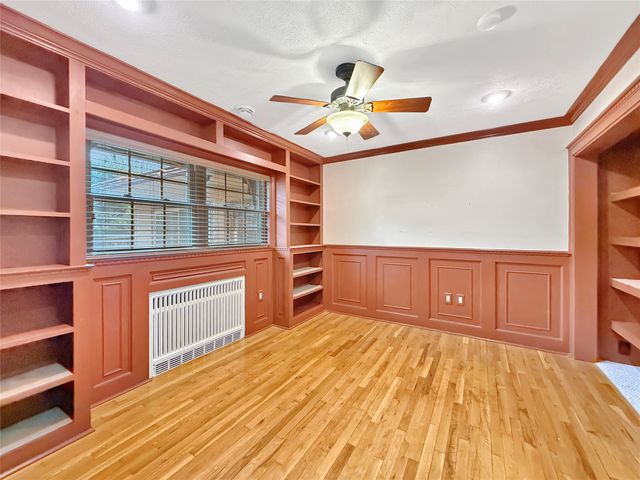 520 SHAWNEE Drive, Erie, PA 16505