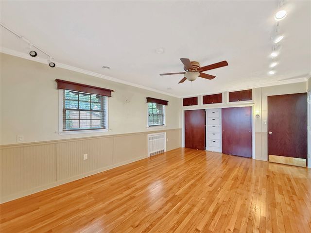 520 SHAWNEE Drive, Erie, PA 16505