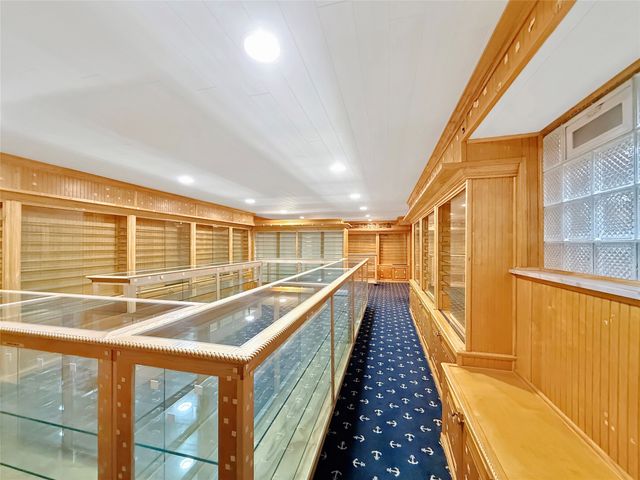 520 SHAWNEE Drive, Erie, PA 16505