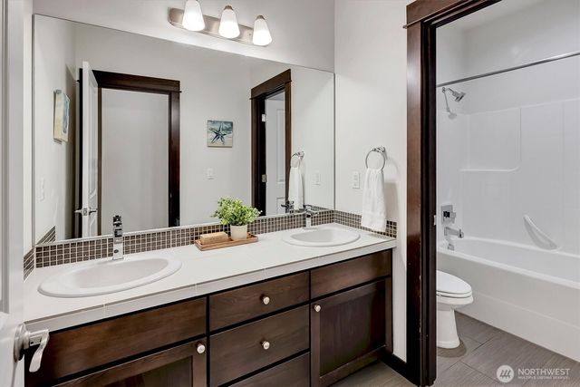 10125 NE 147th Street, Bothell, WA 98011