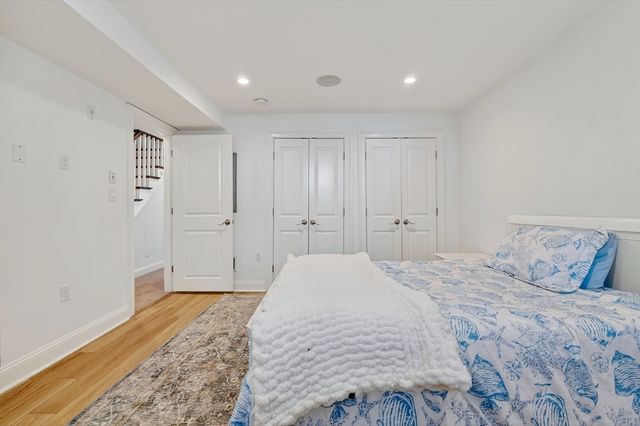 671 E 5th St 1, Boston, MA 02127