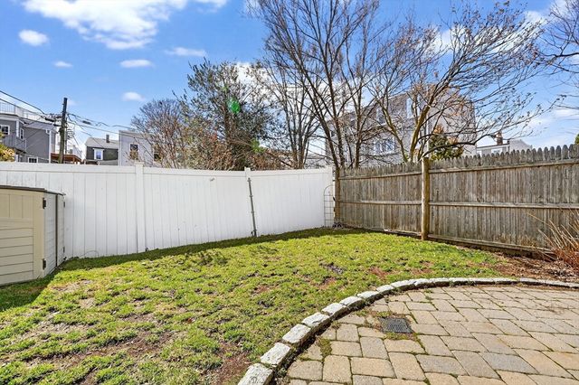 671 E 5th St 1, Boston, MA 02127