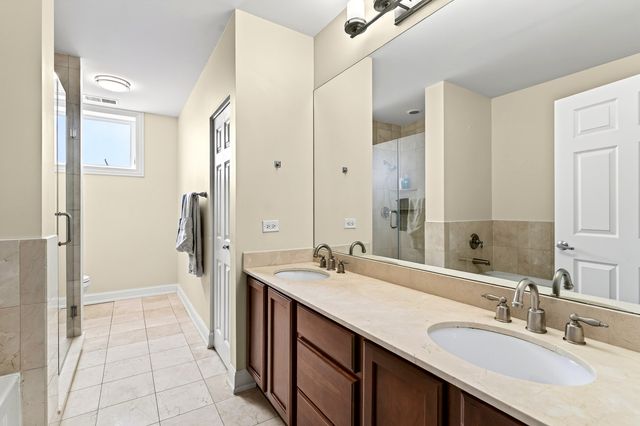2510 W Irving Park Road 401, Chicago, IL 60618