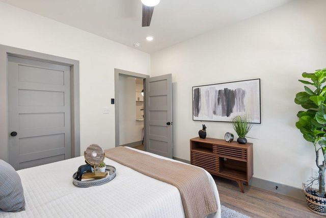 2450 Wickersham LN 1916, Austin, TX 78741