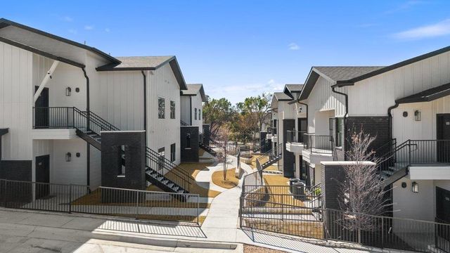 2450 Wickersham LN 1916, Austin, TX 78741