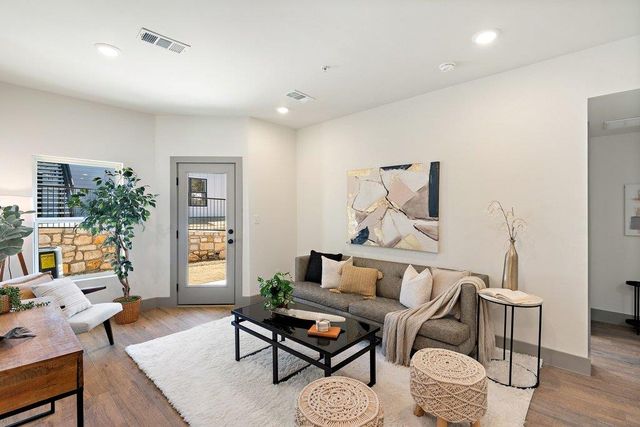 2450 Wickersham LN 1916, Austin, TX 78741