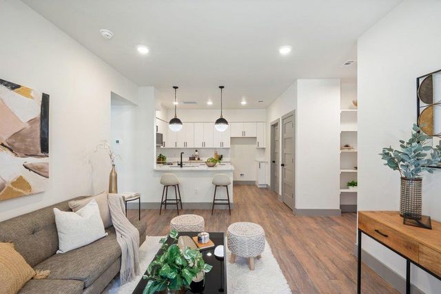 2450 Wickersham LN 1916, Austin, TX 78741