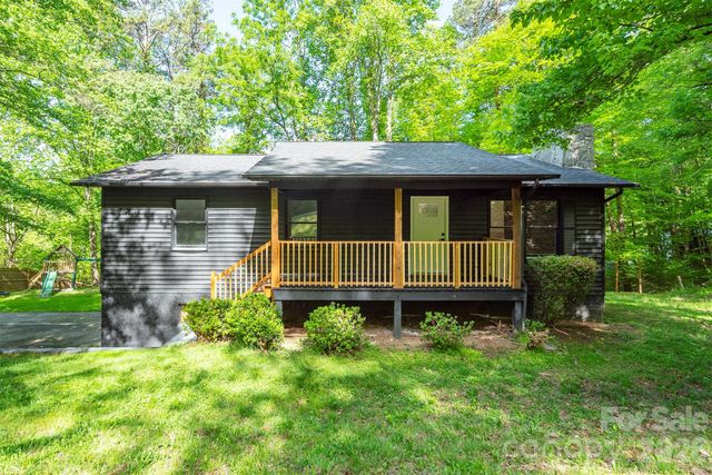 4 Smokey Mountain Drive, Swannanoa, NC 28778