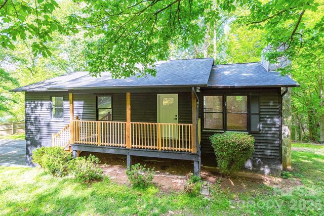 4 Smokey Mountain Drive, Swannanoa, NC 28778