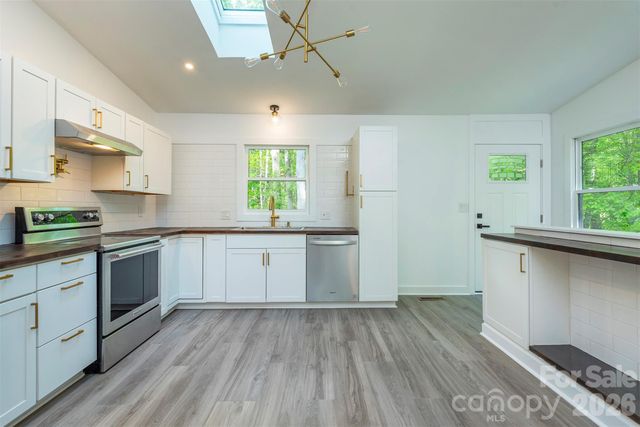 4 Smokey Mountain Drive, Swannanoa, NC 28778