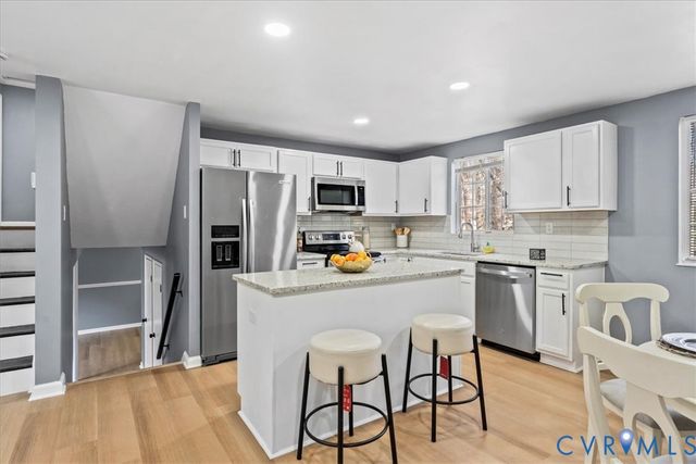 2305 Edenbrook Dr, Henrico, VA 23228