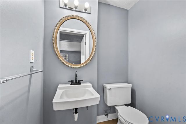 2305 Edenbrook Dr, Henrico, VA 23228