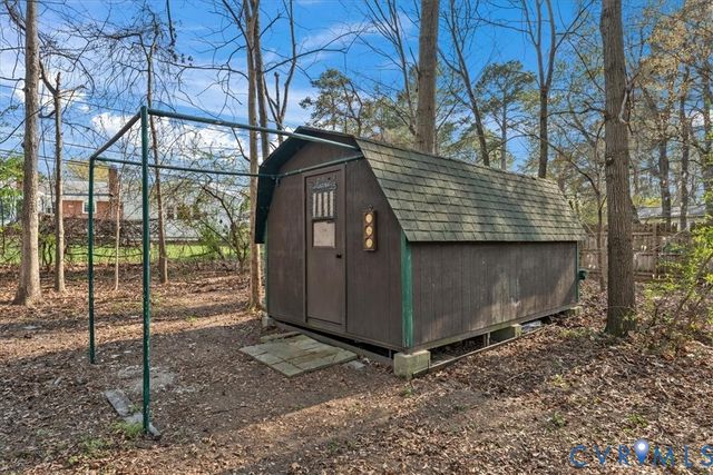 2305 Edenbrook Dr, Henrico, VA 23228