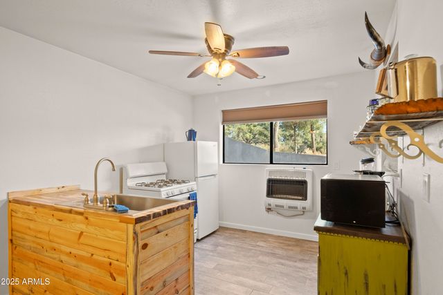 3555 W STAFFORD Road, Kirkland, AZ 86332