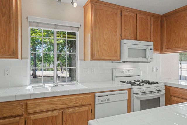 3484 Priscilla Ct, Valley Springs, CA 95252