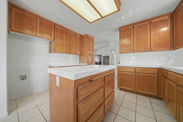 3484 Priscilla Ct, Valley Springs, CA 95252