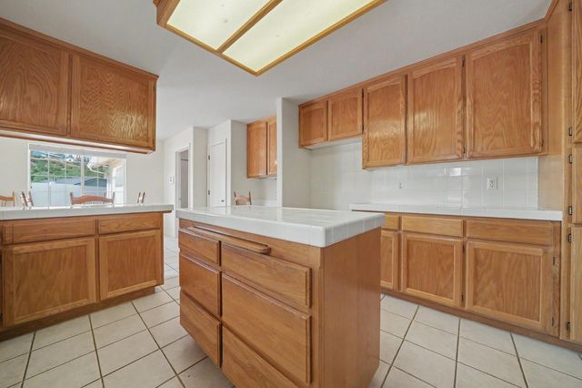3484 Priscilla Ct, Valley Springs, CA 95252