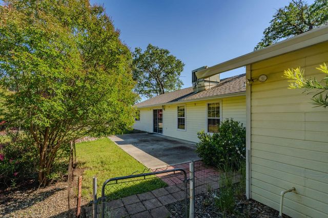 3484 Priscilla Ct, Valley Springs, CA 95252