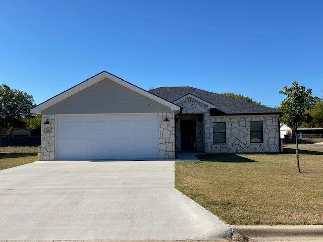 2201 Brooke, Brownwood, TX 76801