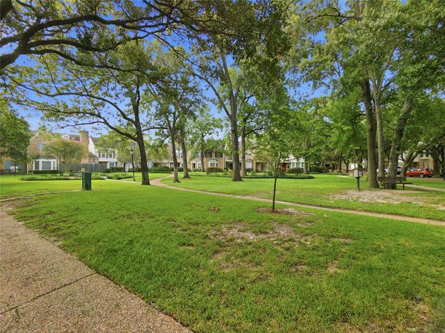 12973 Trail Hollow Drive 2973, Houston, TX 77079