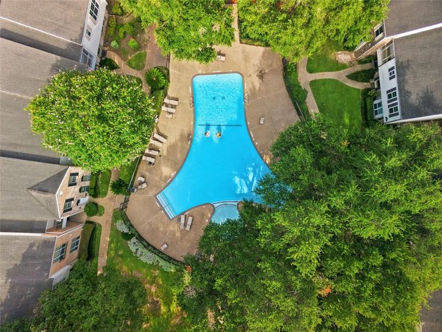 12973 Trail Hollow Drive 2973, Houston, TX 77079