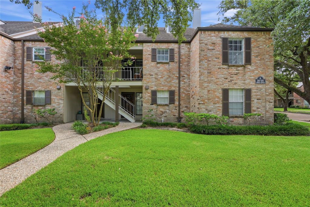 12973 Trail Hollow Drive 2973, Houston, TX 77079