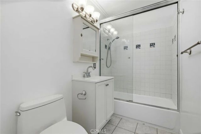 5027 Rigoletto Street, Woodland Hills, CA 91364