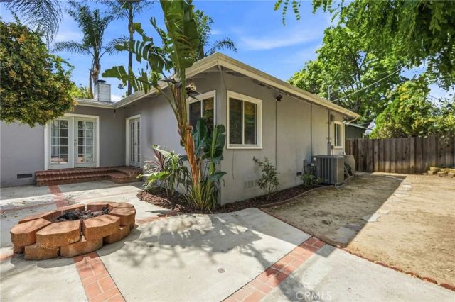 5027 Rigoletto Street, Woodland Hills, CA 91364