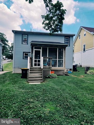 219 E SOUTH ST, Kennett Square, PA 19348
