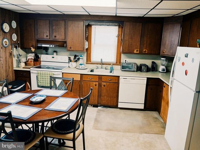 219 E SOUTH ST, Kennett Square, PA 19348