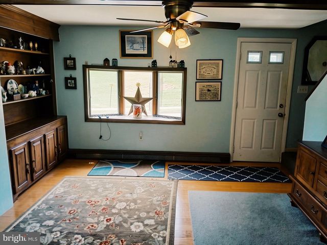 219 E SOUTH ST, Kennett Square, PA 19348