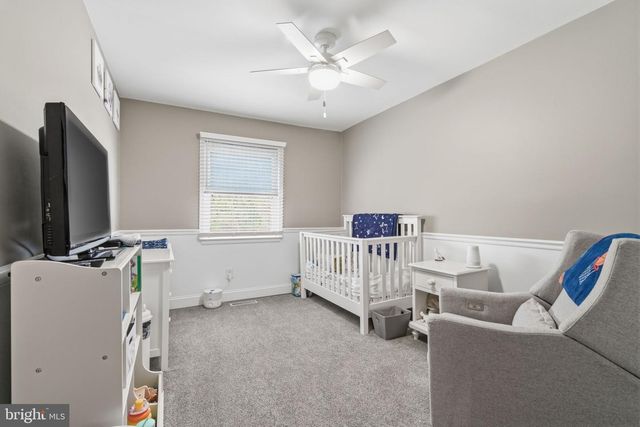 320 BIRCH DR, Lafayette Hill, PA 19444