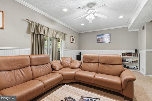 320 BIRCH DR, Lafayette Hill, PA 19444