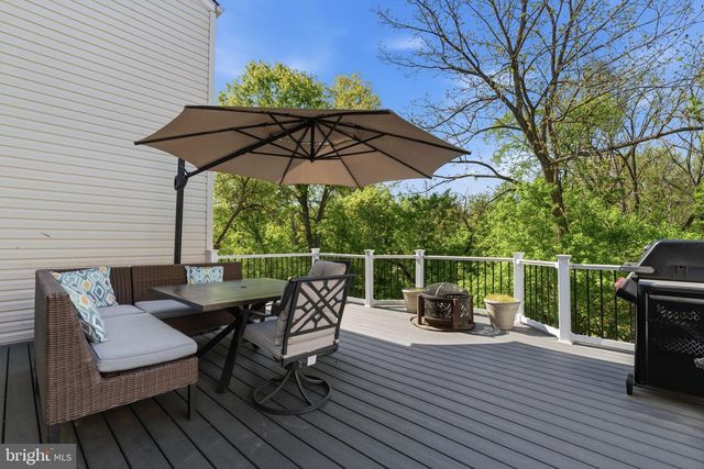 320 BIRCH DR, Lafayette Hill, PA 19444