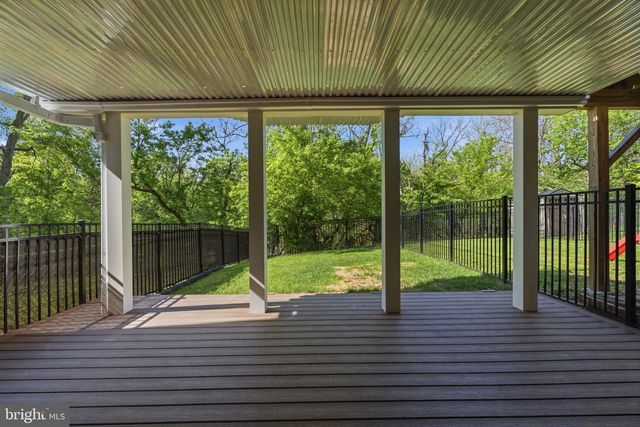 320 BIRCH DR, Lafayette Hill, PA 19444