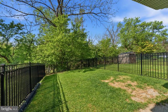 320 BIRCH DR, Lafayette Hill, PA 19444
