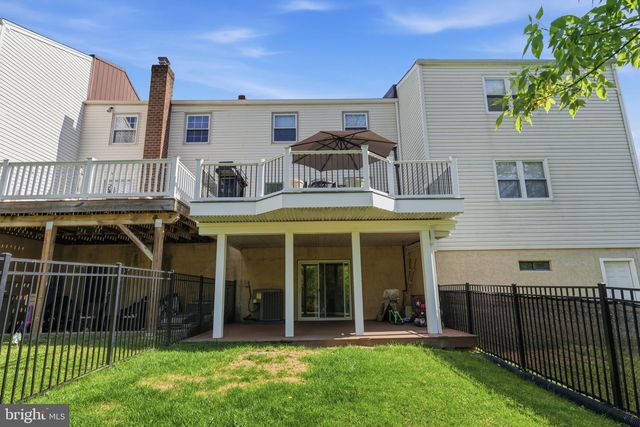 320 BIRCH DR, Lafayette Hill, PA 19444