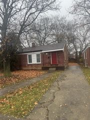 8900 Artesian Street, Detroit, MI 48228
