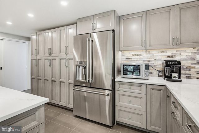 11113 SWANSFIELD RD, Columbia, MD 21044
