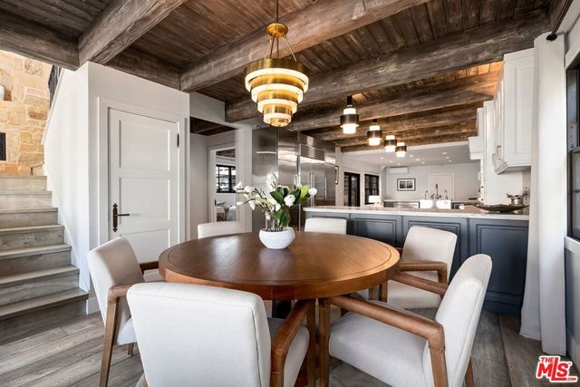 305 Grand Canal, Newport Beach, CA 92662