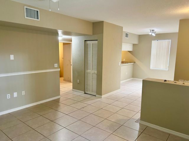 6554 W Sample Road 6554, Coral Springs, FL 33067