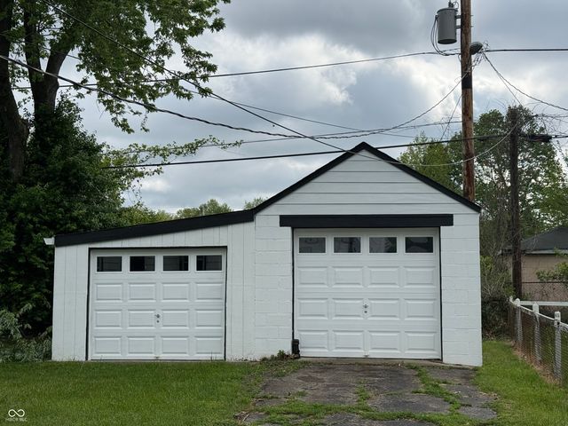 3637 N Lesley Avenue, Indianapolis, IN 46218