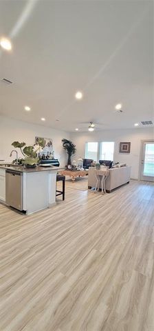 1015 Starcross Bend Drive, Missouri City, TX 77459